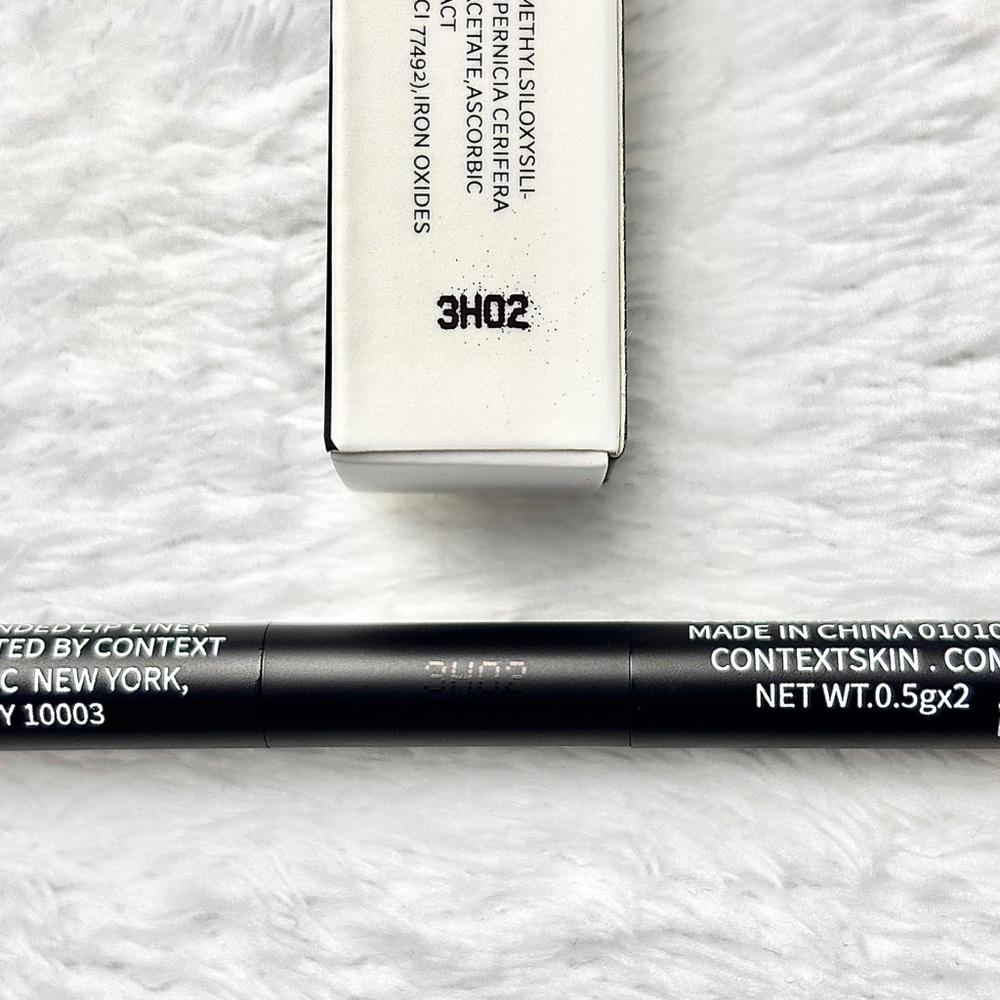 Context Skin Locked In & Forever Free Dual Lip Pencil New - Picture 3 of 3